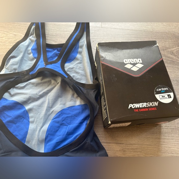 Arena Carbon Air Tech Suit-size 26! - Picture 7 of 8